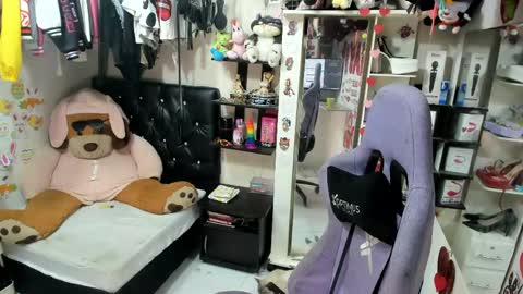 allsson_miller online show from April 2026 01:42:02 AM