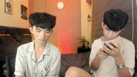 Snapshot of alluring_alpha chatting on October 2025 06:16:01 PM kim and josh online show from October 2025 06:16:01 PM