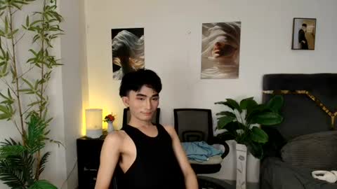 Snapshot of alluring_alpha chatting on June 2026 10:55:01 PM kim and josh online show from June 2026 10:55:01 PM