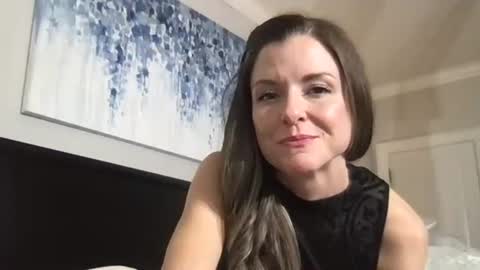 Aurora online show from December 2024 07:50:01 AM