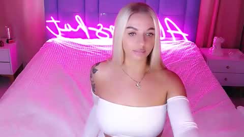 AlwaysHot online show from October 2025 03:10:02 AM