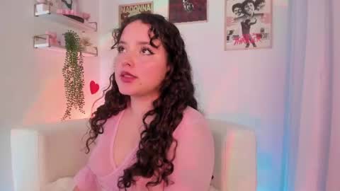 Snapshot of ally_belle chatting on July 2026 07:09:01 PM Ally Belle online show from July 2026 07:09:01 PM