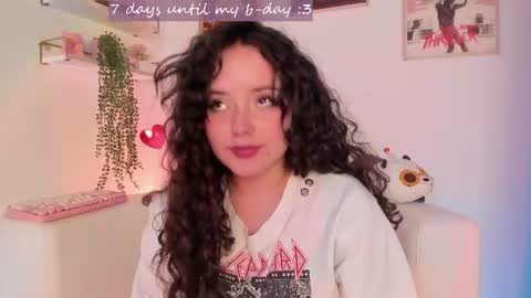 Snapshot of ally_belle chatting on July 2026 10:41:01 PM Ally Belle online show from July 2026 10:41:01 PM