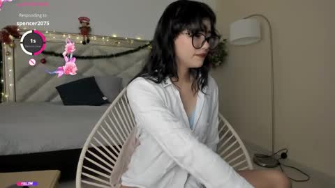 Allyson 3 online show from December 2024 07:43:02 PM