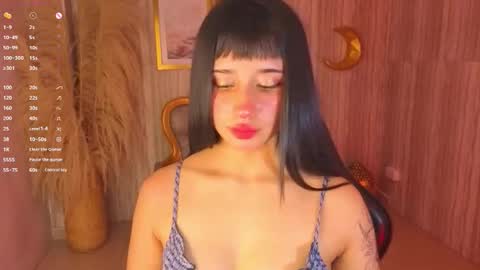 Allysa  online show from November 2025 08:38:02 PM