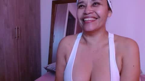 Snapshot of alma_sexyy chatting on March 2025 02:56:02 PM Alma online show from March 2025 02:56:02 PM