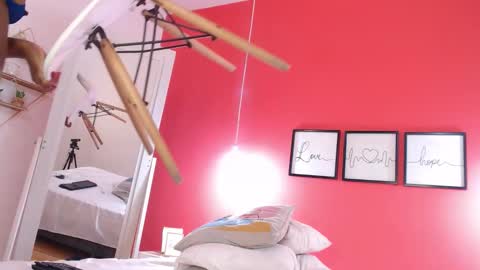 almacollins 09 online show from January 2026 03:17:02 PM