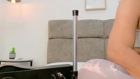 Snapshot of almarose_1 chatting on June 2026 01:47:01 PM alma online show from June 2026 01:47:01 PM