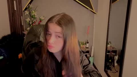 Snapshot of almma_ chatting on October 2025 03:57:02 PM ALMMA online show from October 2025 03:57:02 PM