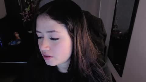 Snapshot of almma_ chatting on November 2025 01:23:02 PM ALMMA online show from November 2025 01:23:02 PM