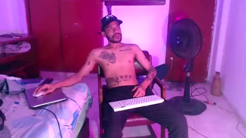 Snapshot of almostattoo chatting on February 2025 02:06:01 AM ANDRIU- Instagram andriugigante- andriugigante--- INDEPENDENT MODEL  Follow me here  online show from February 2025 02:06:01 AM