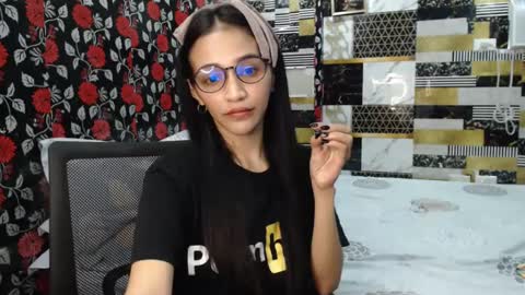 Alondra  online show from January 2025 02:35:01 AM