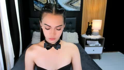 Alondra online show from March 2026 02:50:01 AM