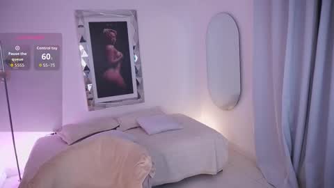 Alondra online show from September 2025 10:28:01 AM