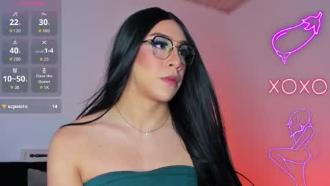 Hazel Bowie online show from October 2025 01:20:01 AM