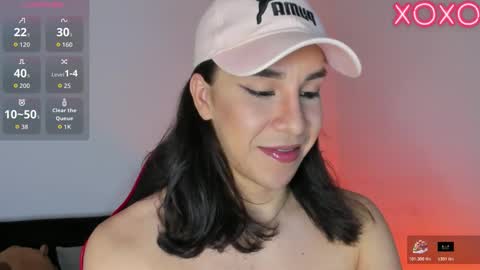 Hazel Bowie online show from October 2025 03:10:01 AM