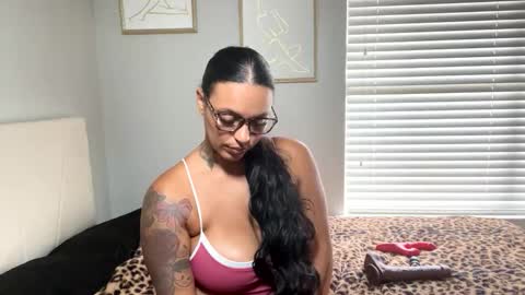 alongcamelexy online show from October 2025 07:13:01 PM