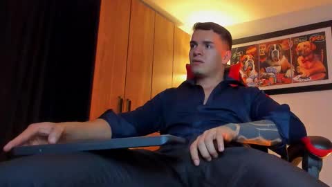 alpha_dominus_ online show from January 2026 06:16:01 AM