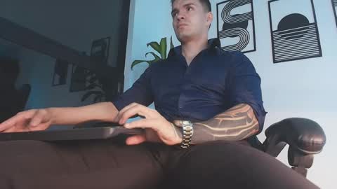 alpha_dominus_ online show from July 2026 03:25:02 AM