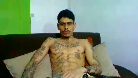 Snapshot of alpha_zom chatting on April 2026 04:21:02 AM Alpha Zom online show from April 2026 04:21:02 AM