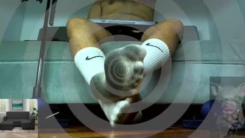Snapshot of alphacashmaster8 chatting on May 2026 04:04:02 PM MASTER FINDOM DRAIN... online show from May 2026 04:04:02 PM