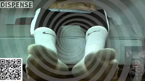 Snapshot of alphacashmaster8 chatting on May 2026 09:54:01 PM MASTER FINDOM DRAIN... online show from May 2026 09:54:01 PM