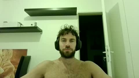 alphah_hunk online show from October 2025 06:39:02 PM