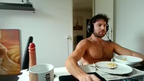 Snapshot of alphah_hunk chatting on May 2026 05:30:01 PM alphah_hunk online show from May 2026 05:30:01 PM