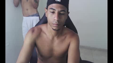 alphas_latins online show from April 2026 12:30:02 AM