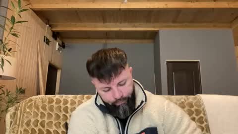 Jhonny online show from November 2025 04:00:02 AM