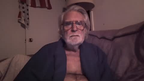 AlphaUniform online show from January 2025 02:54:01 AM