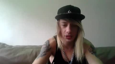 Snapshot of altboy010 chatting on November 2025 02:52:02 PM altboy010 online show from November 2025 02:52:02 PM