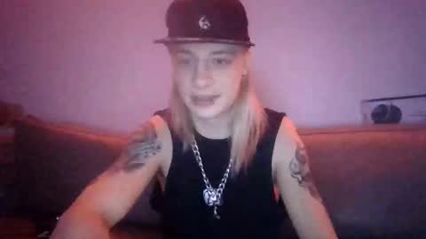 Snapshot of altboy010 chatting on January 2026 05:18:02 PM altboy010 online show from January 2026 05:18:02 PM