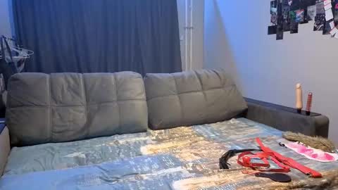 May online show from November 2025 06:00:02 PM