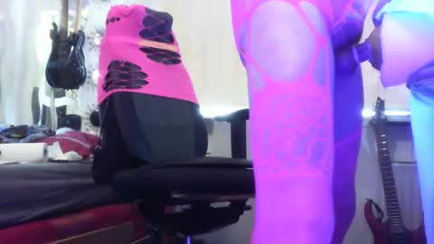 HoneyMelonGuy online show from November 2025 10:03:02 AM