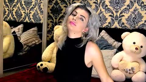 Snapshot of alyblonde chatting on December 2024 09:40:02 AM aly online show from December 2024 09:40:02 AM