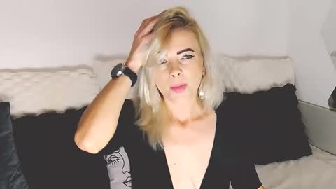 aly online show from November 2025 11:53:02 AM