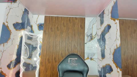 ALYCE  online show from April 2026 11:33:02 AM