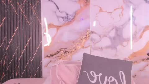 alyson__a online show from April 2026 07:04:02 PM