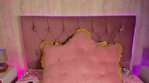 Alyy online show from April 2026 08:32:01 PM