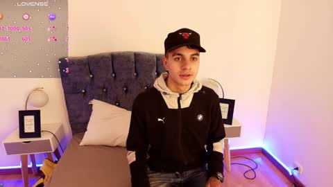 Amadeo Wild online show from December 2024 01:53:02 PM