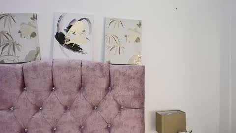 Amadeo Wild online show from February 2025 12:19:02 PM