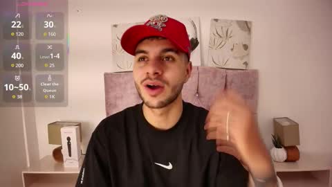 Amadeo Wild online show from September 2025 08:41:02 PM