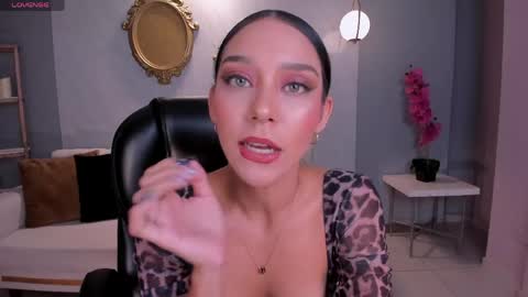 Amalia cruss online show from May 2026 09:21:01 PM