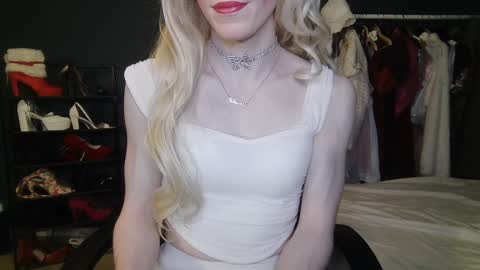 Amalie online show from January 2025 07:49:02 PM