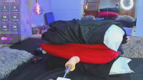 amanda29_ online show from November 2025 11:05:01 PM