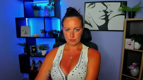 Amanda online show from July 2026 06:20:01 PM