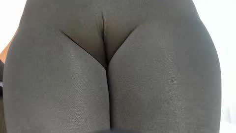 Snapshot of amanda_marcuzzi chatting on November 2025 12:04:02 PM Amanda Marcuzzi online show from November 2025 12:04:02 PM