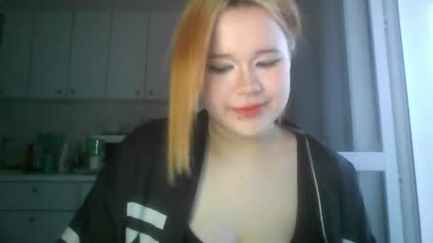 Snapshot of amanda_mia chatting on June 2026 04:08:02 PM amanda_mia online show from June 2026 04:08:02 PM