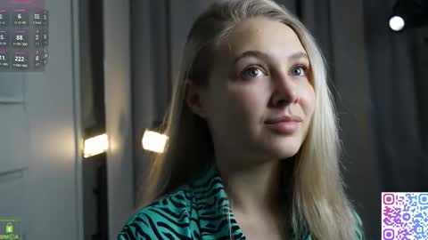     online show from November 2025 05:15:01 PM